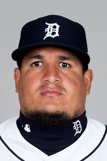 Eduardo Paredes headshot