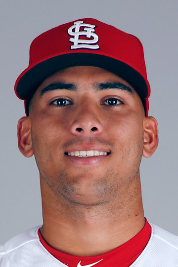 Derian González headshot