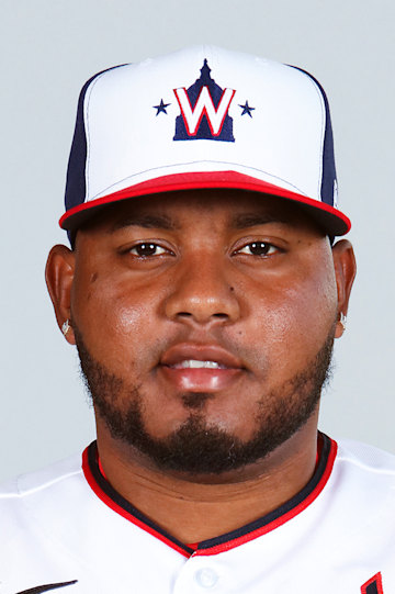 Rogelio Armenteros headshot
