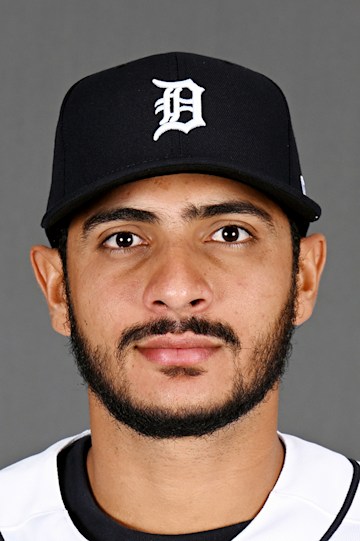 Nivaldo Rodriguez headshot