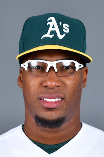 Luis Romero headshot