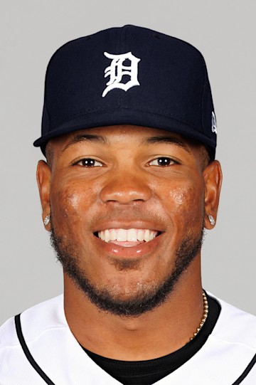Luis Garcia headshot
