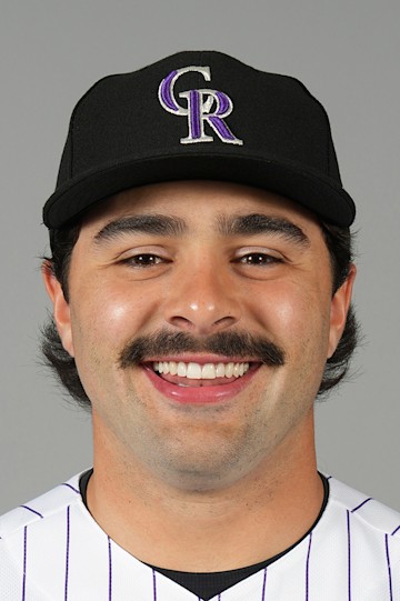 Zach Agnos headshot