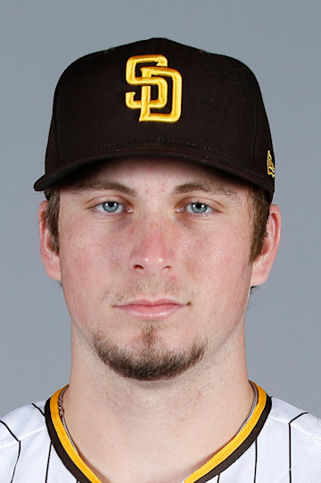 Justin Lange headshot