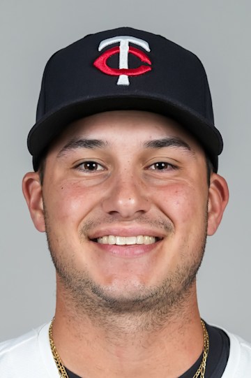 Mike Paredes headshot