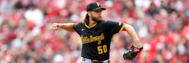 Carmen Mlodzinski, Pittsburgh Pirates right-handed pitcher, in his delivery