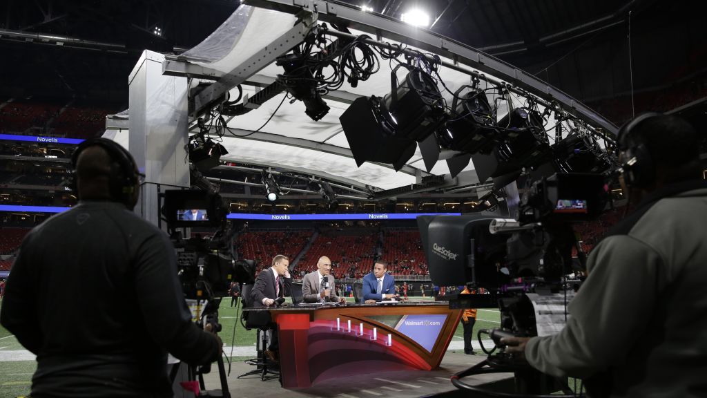 Thursday Night Football To Be Shared By CBS And NBC For Reported $450  Million