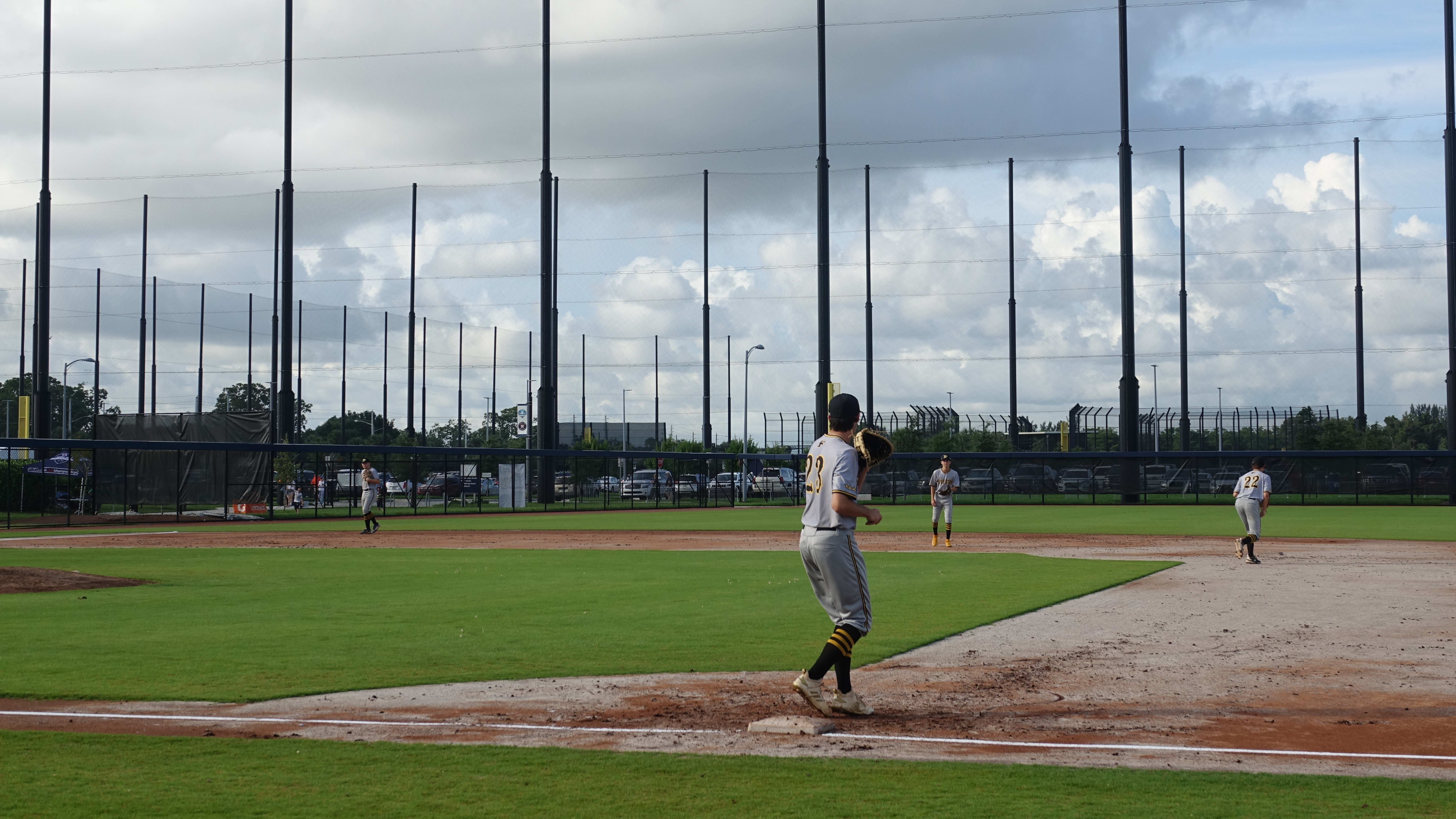 Padres Use Pitching, Defense, Bunts, & Shallow Fly Balls to Beat