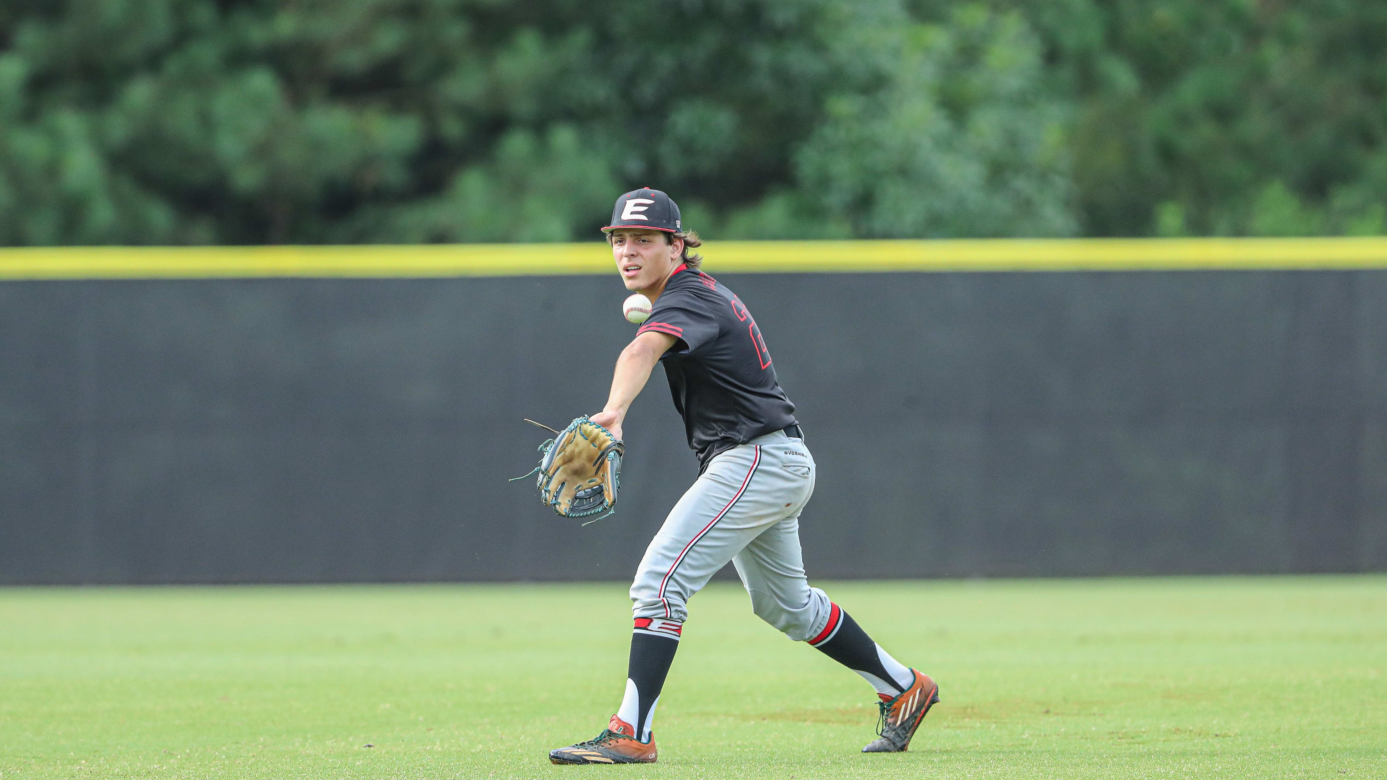 Craig Biggio of the Houston Astros rounds the bases during 9-5