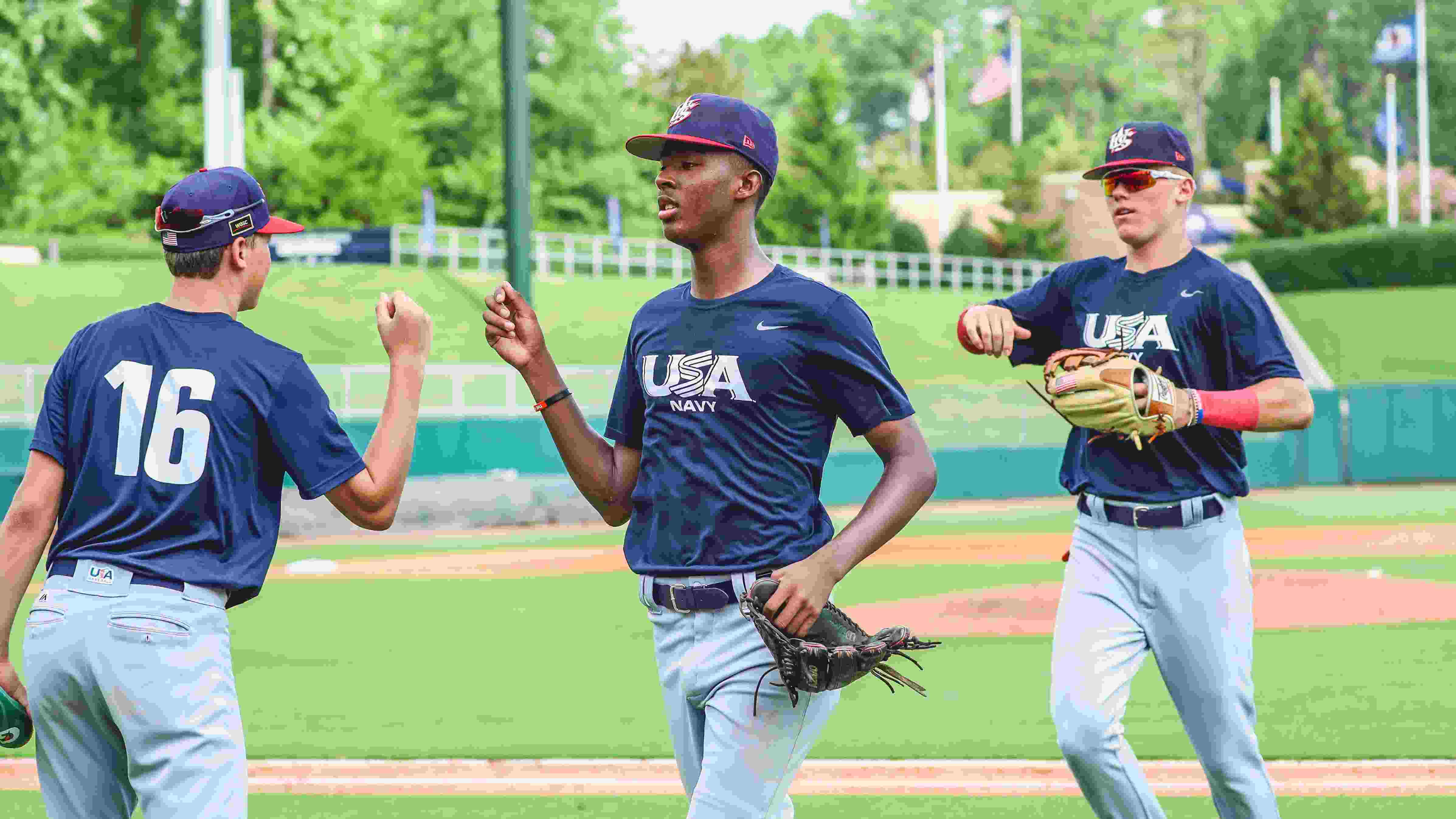 Michael Jordan: His baseball career got off to a slow start in White Sox  camp - Sports Illustrated Vault