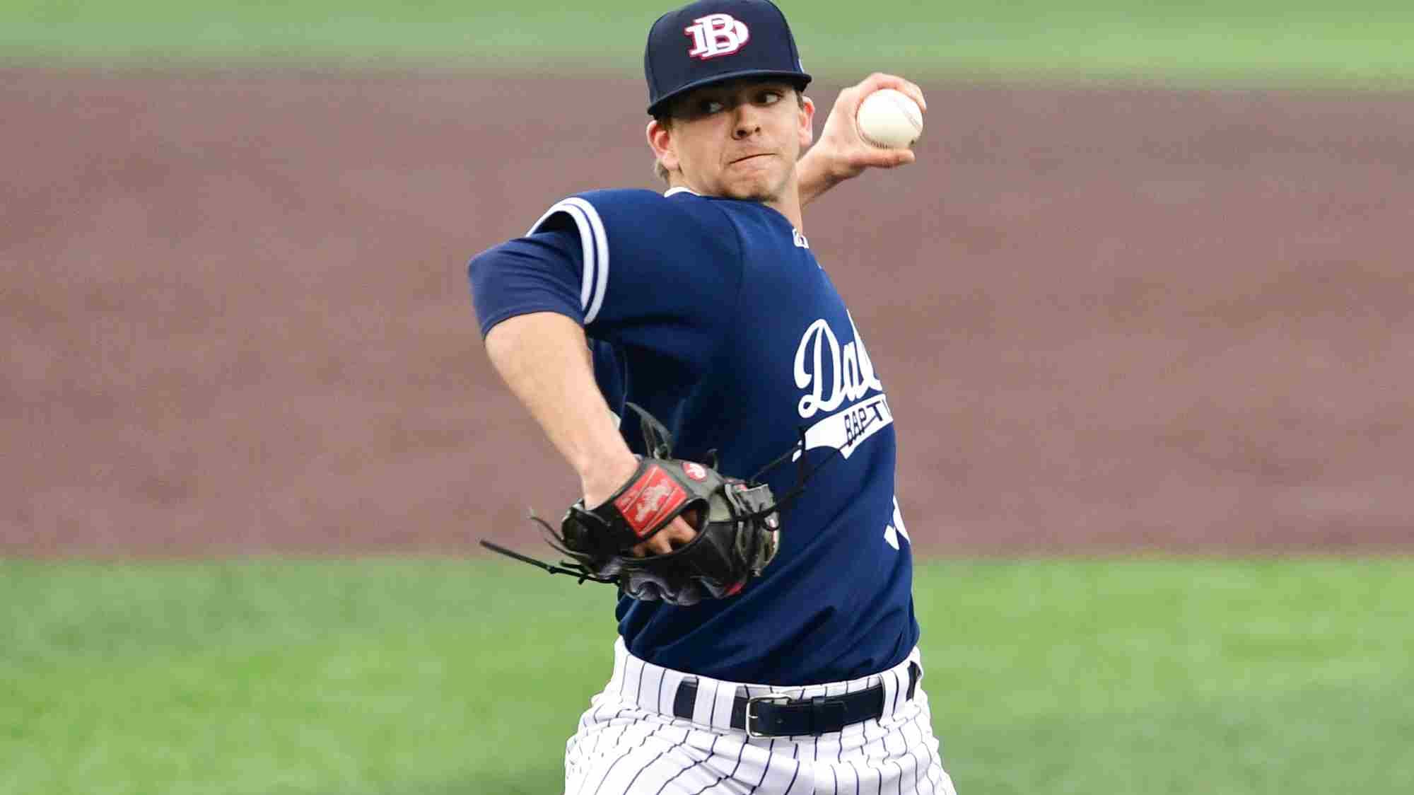 Yankees legend speaks about donning Jays uniform as team's new bench coach