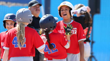 Girls Baseball 