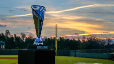 The Braves bring the MLB Championship Trophy to Forsyth