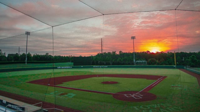 Hernandez and Thornton Pursuing Pro Dream in MLB Draft League