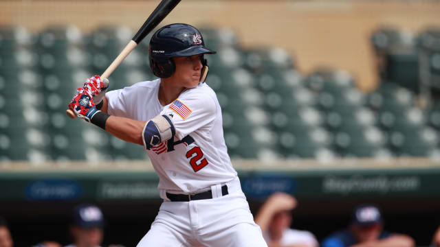 Royals SS Bobby Witt Jr. hits foul ball to  Bobby Witt Sr.