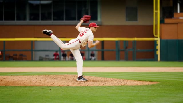 WholeHogSports - Kevin Kopps wins Golden Spikes Award