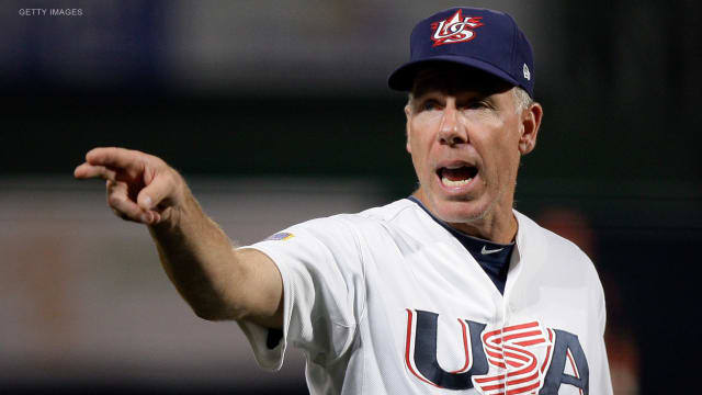 Mariners third base coach Scott Brosius happy to be back in big leagues  after nearly 15 years at Linfield