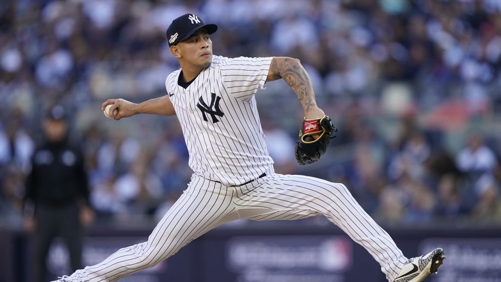 Yankees fall to Guardians in extra innings