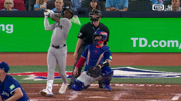 Jazz Chisholm Jr. blasts two-run homer