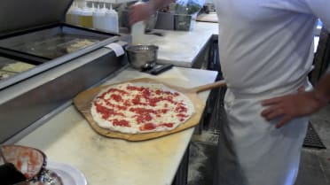 How to make a Trenton Tomato Pie