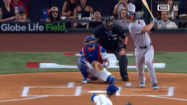Paul Goldschmidt smacks a leadoff homer