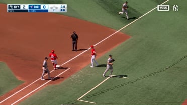 Paul Goldschmidt robs Alejandro Kirk of a hit
