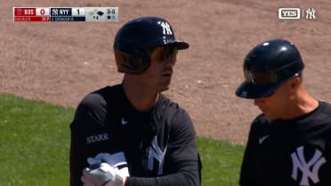 Cody Bellinger drills single to drive in a run