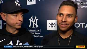 Jorbit Vivas to give his first home run ball to his family