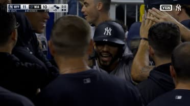 Ryan McMahon puts Yankees back in front with a two-run single