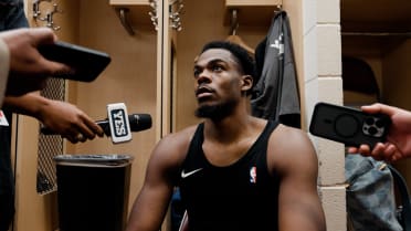 Day'Ron Sharpe on the team needing to bond