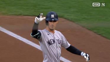 Cody Bellinger smacks an RBI single