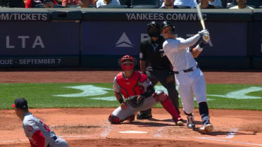Aaron Judge smokes a two-run home run