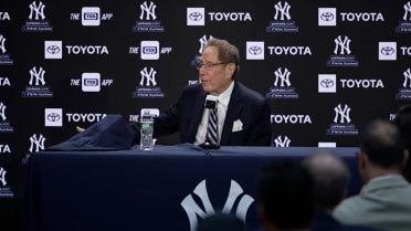 Yankees universe says goodbye to John Sterling