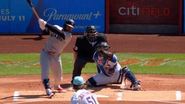Jasson Domínguez leads off with solo homer