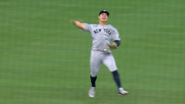 Anthony Volpe makes a spectacular throw