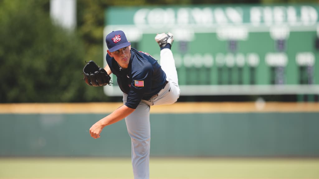 Stars Light It Up in Game Three, Power Ahead in Series With 12-0 Victory