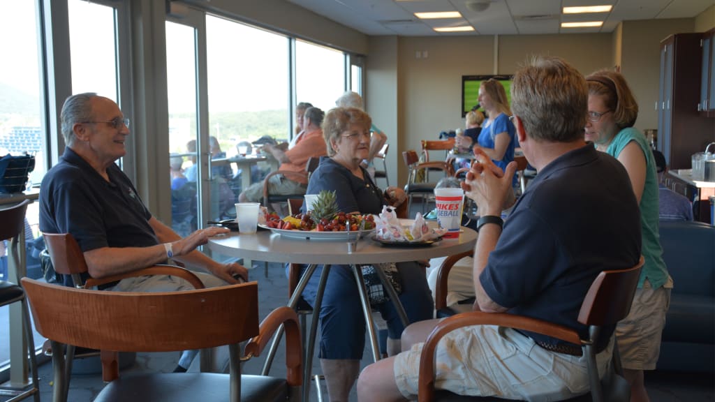 spikes-luxury-suites-state-college-spikes