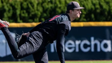 Fan-assisted triple play for Brewers All-Stars