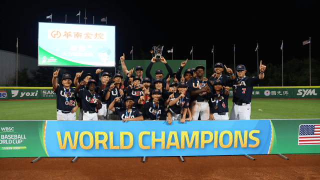 World Champion Braves Unveil Gold Caps, Jerseys for Opening Day