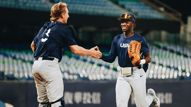 White Sox edge 'Field of Dreams' game - Taipei Times