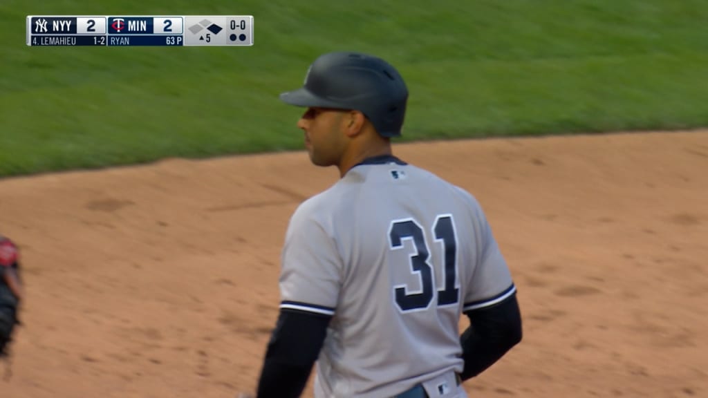 Aaron Hicks fouls after review, 06/28/2023